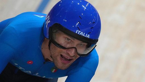 Ganna, il bis è su pista. Il campione trascina gli azzurri al bronzo nell'inseguimento