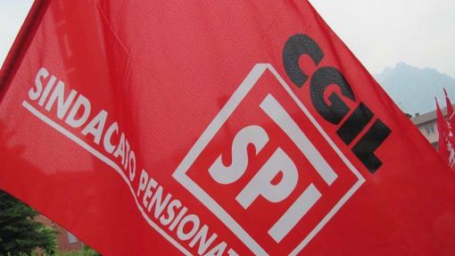 San Fermo, una pergamena alla più anziana iscritta alla Cgil San Fermo, una pergamena alla più anziana iscritta alla Cgil