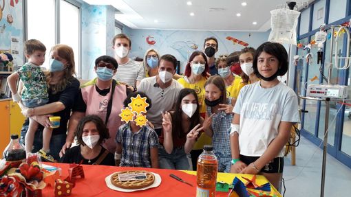 Il Ponte del Sorriso: una diretta mondiale dall'ospedale elogia “l'altra metà della cura” Il Ponte del Sorriso: una diretta mondiale dall'ospedale elogia “l'altra metà della cura”