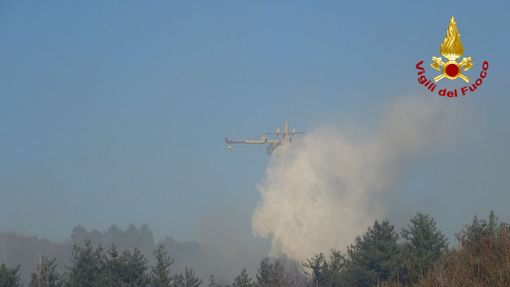 Incendi, siccità e vento preoccupano. Da inizio anno decine di roghi in Lombardia