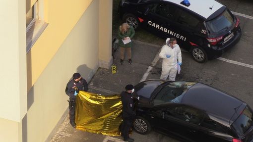 Dramma in via Pacini, soccorritori in azione