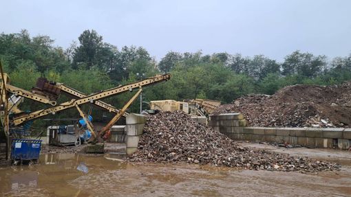 Uboldo, infortunio in cava: ecco cos’è successo dal braccio incastrato alla commissione interna Uboldo, infortunio in cava: ecco cos’è successo dal braccio incastrato alla commissione interna