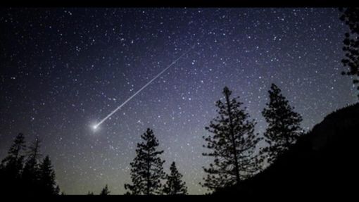 È la notte dei desideri: occhi in su alla caccia di stelle cadenti. «Condizioni meteo favorevoli»