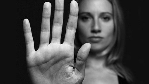 Al Movie In di Cerro Maggiore un’installazione artistica per dire no alla violenza di genere Al Movie In di Cerro Maggiore un’installazione artistica per dire no alla violenza di genere