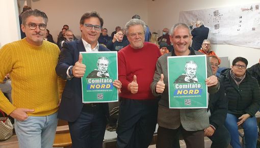 VIDEO Il Comitato Nord fondato da Bossi si presenta a Busto: «Siamo un medicinale per la Lega» VIDEO Il Comitato Nord fondato da Bossi si presenta a Busto: «Siamo un medicinale per la Lega»