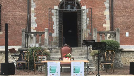 Luglio col libro che ti voglio: Villa Montevecchio sotto le stelle con un mese ricco di letture