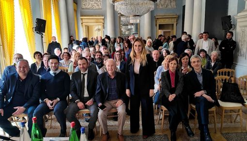 L'assessore regionale Caruso a Villa Panza: «Il bando di Regione Lombardia per sostenere il comparto culturale» L'assessore regionale Caruso a Villa Panza: «Il bando di Regione Lombardia per sostenere il comparto culturale»