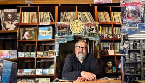 Scompare un pezzo della storia della musica: Paolo Carù trovato senza vita nella sua abitazione Scompare un pezzo della storia della musica: Paolo Carù trovato senza vita nella sua abitazione