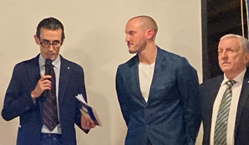 Giovanni Castiglioni (a sinistra) in una serata Panathlon con Stefano Rossini (Pro Patria Ginnastica) e l'ex presidente Massimo Tosi