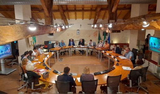 Benemerenze civiche a Cassano Magnago: il Consiglio comunale ufficializza