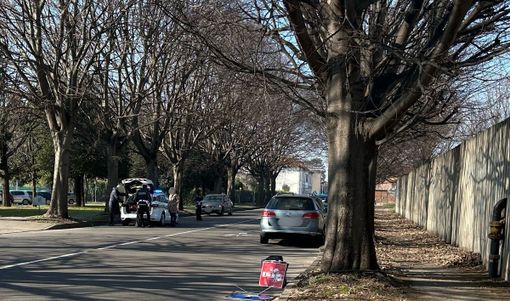Le immagini dell'incidente avvenuto stamattina in via Toniolo a Busto dove un pedone è stato investito Le immagini dell'incidente avvenuto stamattina in via Toniolo a Busto dove un pedone è stato investito
