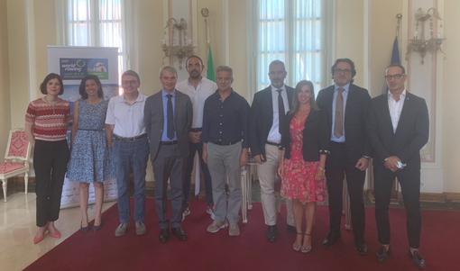 Gli organizzatori e gli sponsor dei Mondiali under 19 e under 23 di canottaggio a Varese