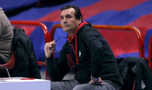 VIDEOINTERVISTA. Francesco Casale, vita da team manager: «Mi diverto con i giocatori, sono come un papà per loro. Sogno i Knights in Serie A» VIDEOINTERVISTA. Francesco Casale, vita da team manager: «Mi diverto con i giocatori, sono come un papà per loro. Sogno i Knights in Serie A»