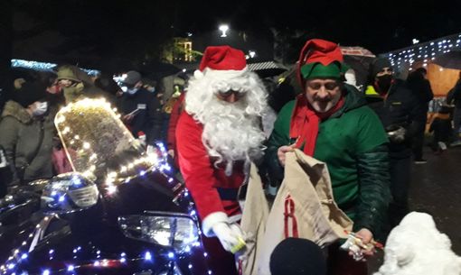 Olgiate Olona: Babbo Natale arriva in moto per la gioia dei bambini