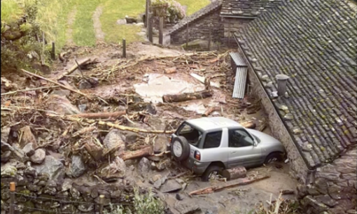 Proseguono a Vallemaggia, in Ticino, le ricerche delle persone scomparse Proseguono a Vallemaggia, in Ticino, le ricerche delle persone scomparse