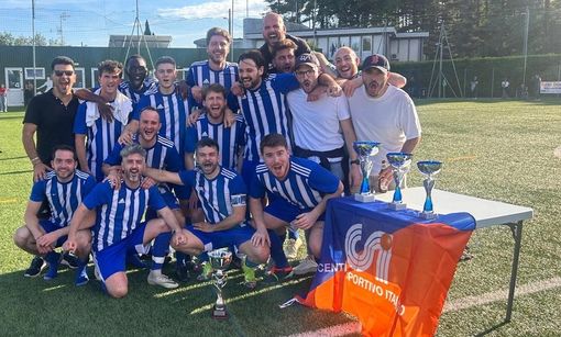 La festa dell'Osvi B, vincitrice della Csi Varese Cup 23-24