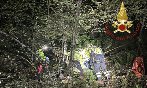 Cercatore di funghi trovato morto nei boschi del Comasco