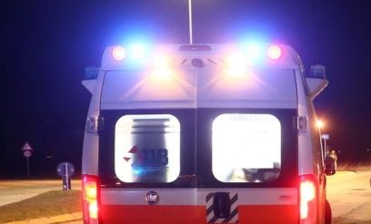 Scontro tra auto sul raccordo autostradale, 4 persone coinvolte Scontro tra auto sul raccordo autostradale, 4 persone coinvolte