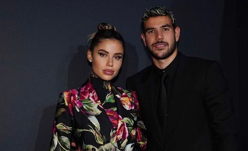 Foto dal profilo Instagram dell'influencer. Storia Instagram dalla pagina Facebook "SeriAnews.com"