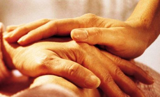 Il Lions Prealpi premia Antonello Santoni, poliziotto dal cuore d’oro