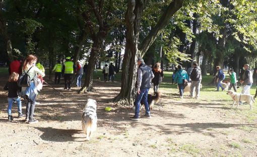 In tanti per il ritorno della Zampettata d'Autunno di Olgiate