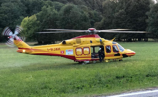 Perde il controllo e finisce a terra, motociclista grave ad Uboldo