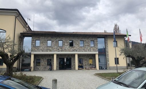 Il municipio di Mesenzana Il municipio di Mesenzana