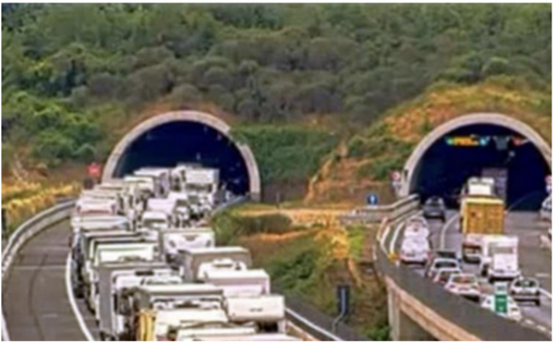 Tragedia in A1, tre morti e due feriti gravi: la famiglia era di Gravellona Toce Tragedia in A1, tre morti e due feriti gravi: la famiglia era di Gravellona Toce