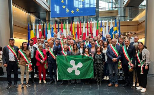 Amministratori locali del Varesotto in trasferta a Strasburgo. Tovaglieri: «L’Europa ascolti i nostri Comuni» Amministratori locali del Varesotto in trasferta a Strasburgo. Tovaglieri: «L’Europa ascolti i nostri Comuni»