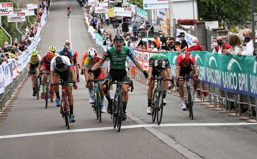 Junores, Borsarini vince la Piccola Tre Valli Varesine. Applausi alla Binda per una giornata perfetta