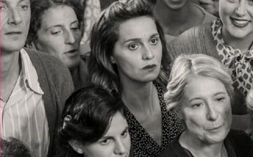 «Paola Cortellesi ti costringe a rivolgerti a te, maschio alfa o qualsiasi altra lettera dell'alfabeto greco. Dovrebbe essere obbligatorio nelle scuole per educare al rispetto»