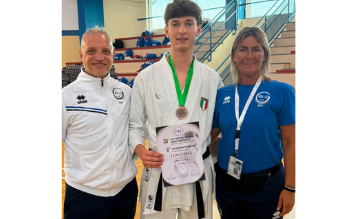 Leonardo Simonato bronzo nel kumite ai Campionati ETKF