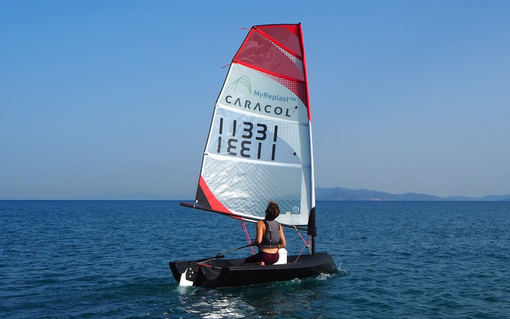 Alla Milano Design Week la prima barca a vela con materiale plastico riciclato: è stampata in 3D