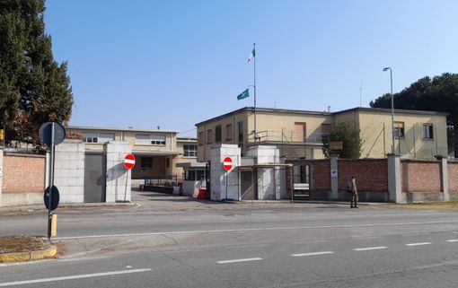 L'ospedale dalla Fiera al Casermone di Gallarate, Astuti: «Ennesima iniziativa sciagurata» L'ospedale dalla Fiera al Casermone di Gallarate, Astuti: «Ennesima iniziativa sciagurata»