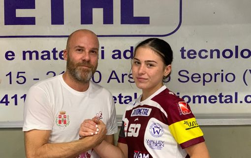 Alessia Zizzo con coach Onelli. Sotto: bentornato a Savini e Saitta Alessia Zizzo con coach Onelli. Sotto: bentornato a Savini e Saitta