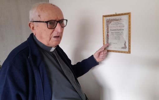 Busto in lutto: morto monsignor Claudio Livetti, per 22 anni prevosto della città Busto in lutto: morto monsignor Claudio Livetti, per 22 anni prevosto della città