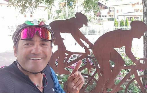 VIDEO. Claudio Chiappucci candidato a Varese per Caterina Cazzato: «Corro senza sponsor in una lista civica»