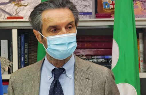 La Lombardia aggrappata alla zona gialla. Fontana: «Spero proprio di non andare in arancione»