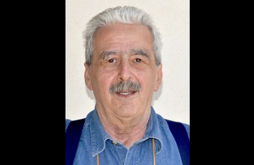 Addio a Dino Moreschi. Dalla sorveglianza notturna alle fotografie: per anni al fianco della Marco Riva Addio a Dino Moreschi. Dalla sorveglianza notturna alle fotografie: per anni al fianco della Marco Riva