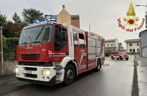 Fiamme in cantina, a Fagnano Olona arrivano i vigili del fuoco Fiamme in cantina, a Fagnano Olona arrivano i vigili del fuoco