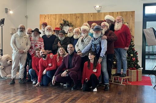 VIDEO. «Babbo Natale è per sempre, 365 giorni all'anno. Ma siamo qui a studiare a Busto perché c'è sempre da imparare» VIDEO. «Babbo Natale è per sempre, 365 giorni all'anno. Ma siamo qui a studiare a Busto perché c'è sempre da imparare»
