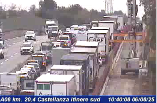 Le immagini della coda vista dalla webcam di Autostrade per l'Italia