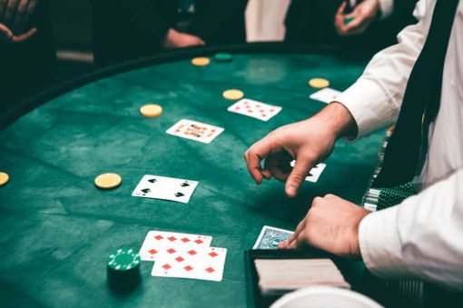 La vita da croupier: quanto è difficile lavorare in un casinò