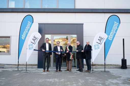 VIDEO e FOTO. Un bagliore di luce per l'economia varesina arriva da Besozzo: Lae inaugura il nuovo stabilimento, compie 50 anni e guarda al futuro VIDEO e FOTO. Un bagliore di luce per l'economia varesina arriva da Besozzo: Lae inaugura il nuovo stabilimento, compie 50 anni e guarda al futuro