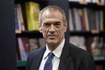 Mes, parla Cottarelli: "No Italia sbagliato ma non è dramma" Mes, parla Cottarelli: "No Italia sbagliato ma non è dramma"