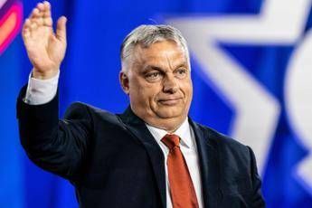 Ungheria, leader opposizione: "Orban pronto a diffondere video intimo per intimidirmi" Ungheria, leader opposizione: "Orban pronto a diffondere video intimo per intimidirmi"