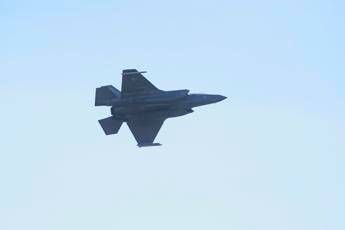 Attacco in Iran, l'analisi del generale Tricarico: "Drone su Cipro? Ipotesi guerra in Europa da scartare"