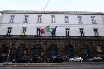 Donna accoltellata sull'autobus a Napoli, 39enne arrestato era già in cura
