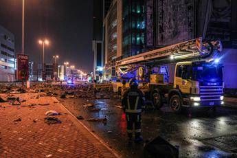 Iran, media Israele: "Ferito figlio di Khamenei". Pasdaran: "Colpita con missili base Usa in Bahrain"