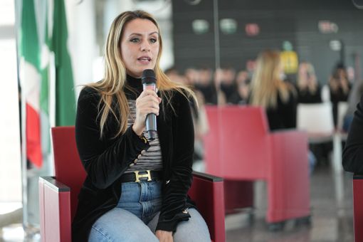 Danni al Palaginnastica, l'assessore regionale Caruso: «Atto inqualificabile» Danni al Palaginnastica, l'assessore regionale Caruso: «Atto inqualificabile»